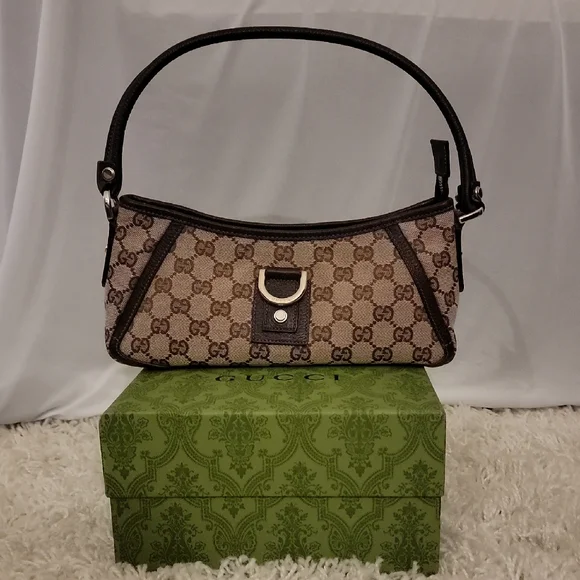 Gucci Beige and Brown GG Canvas Shoulder Bag - Picture 1 of 10